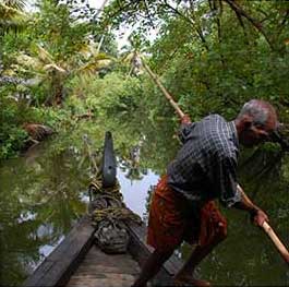 kumarakom-backwaters